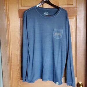 Legacy Vintage Inspired Graphic WISCONSIN USA Long Sleeve Sz XL T-shirt w Pocket